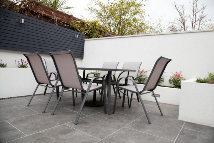 black and gray chairs and table